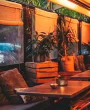 Café Scène image 6