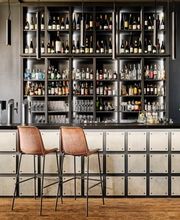 CARL & SOPHIE Bar