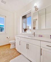 901 Market Tower image 9