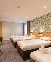 Guest Room with Four Beds
