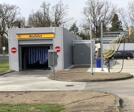 JET Waschstraße Bild 1