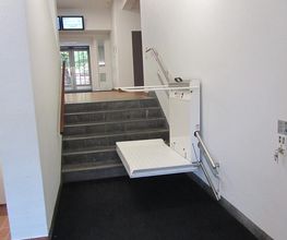 Högg Treppenlifte und Aufzüge Bild 13
