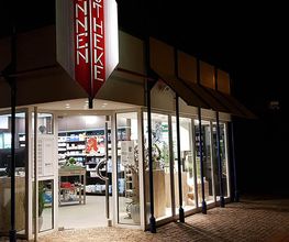 Aussenansicht der Sonnen-Apotheke