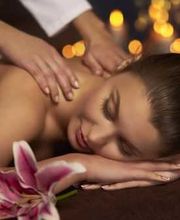 Aromaölmassage | Su Thai Massage | Massage & Sugaring | Weilheim