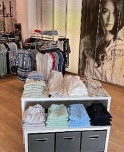 AWG Mode Center Schongau Bild 1