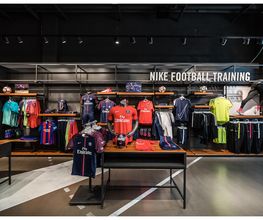 Nike Store Aeroville image 7