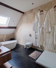 Chez Madame image 5