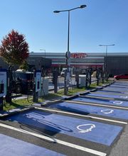 bp pulse Charging Station image 2