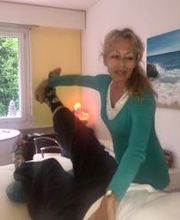 mittels kinesiologischem Muskeltest werden Energien ausgetestet