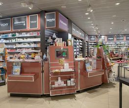 caissier-pharmacie-sun-store-sierre-manor