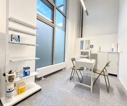 PharmaExpress Chiasso Stazione Sagl Bild 3