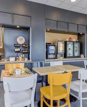 B&B HOTEL Chaumont image 10