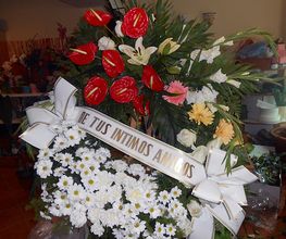 floristeria-es-roseret-arreglo-funebre-03.jpg