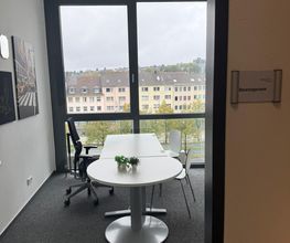 Strauss Finance Bild 5