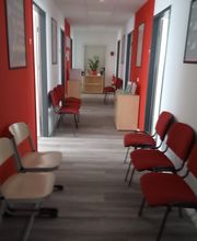 Berlin-Hellersdorf Flur mit Kundenwartebereich