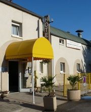 Hôtel De La Gare image 3