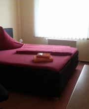 Einzelzimmer mit Doppelbett