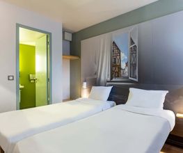 B&B HOTEL Chartres Le Forum image 6