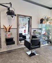 Salon 45° Grad Bild 7