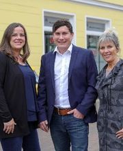 Simone Ebeling und Silvia Marschewski,
beraten Sie gerne persönlich im Bismarker Büro.