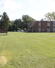 Pine Tree Apartments image 6