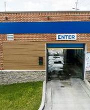 You can trust Splash In to get your car extra shiny and clean.