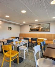 B&B HOTEL Caen Sud image 10