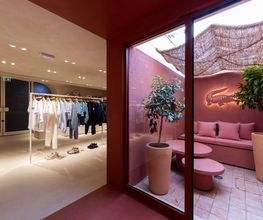 Lacoste Saint Tropez image 5