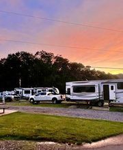 Brushcreek Falls Resort image 1