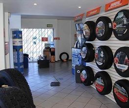 Michelin Car Service-Tecnicentro Garay 24 sur imagen 17