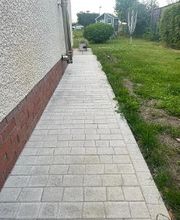 Allée en contour de maison en PAVAGE sur la commune de VENDIN LE VEIL