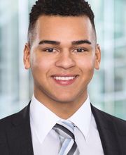 ERGO Versicherung Taylor Tonyi Bild 1