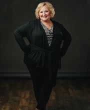 Odegard Real Estate Team @properties - Christie's International Real Estate image 4