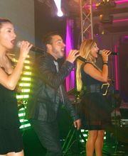 FEELING LIVE image 2