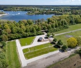 Wohnmobilpark am Badesee Aurich Bild 6