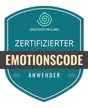 Der Emotion Code ist eine innovative Methode zur Identifikation und Auflösung eingeschlossener Emotionen. Entwickelt von Dr. Bradley Nelson, zielt diese Technik darauf ab, emotionale Blockaden zu lösen und das seelische Gleichgewicht wiederherzustellen.