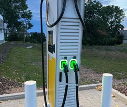 Shell Recharge Charging Station Bild 1