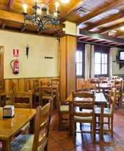 hostal-rural-labella-cafeteria-05.jpg