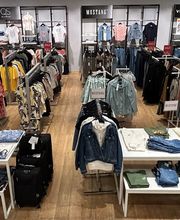 AWG Mode Center Erkner Bild 6