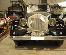 carrocerias-mena-vehiculo-restaurado-04.jpg