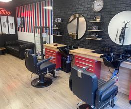 R15 Concept Store image 1