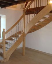 L'Escalier en Bois image 1