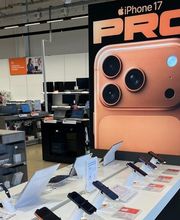 Table d'exposition Apple 
Iphone 17 Pro max 
Iphone 17 Pro 
Iphone 17 Air 
Iphone 17 
Iphone 16 
Iphone 16e 
Iphone 15 
Apple Watch SE 
Apple Watch Série 10 
Ipad Mini
Ipad Air
Ipad Pro