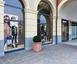 GUESS immagine 2