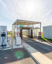 This is a picture representing NF080178 (FUELING) - RELAIS PORTES DE YEBLES