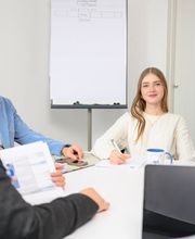 Isabelle Stirnweis - DBV Deutsche Beamtenversicherung Michaelsen e.K. in Aschheim