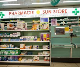 caissier-pharmacie-sun-store-lausanne-grand-pont