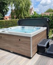 Agence Piscines & Spas 60/02 image 8