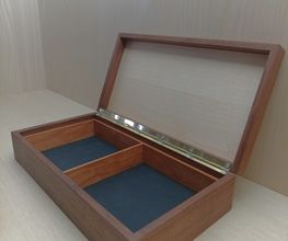 Schatulle Nussbaum Kirsche und Kunstleder