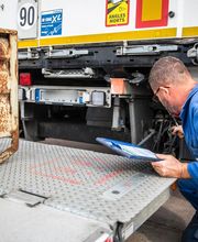 Garage Poids Lourds Lovérien image 4